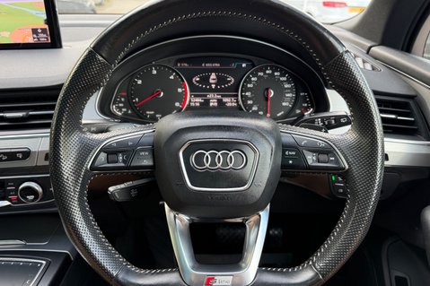 Audi Q7 TDI QUATTRO S LINE - ONE OWNER - PAN ROOF  36