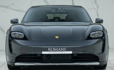 Porsche Taycan 4S Cross Turismo 4
