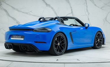 Porsche 718 SPYDER 6