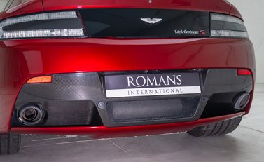 Aston Martin V12 Vantage s 33