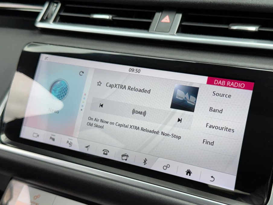 2020 Land Rover Range Rover Velar — image 24