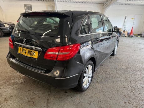 Mercedes-Benz B Class 1.8 B200 CDI SE 7G-DCT Euro 5 (s/s) 5dr 8
