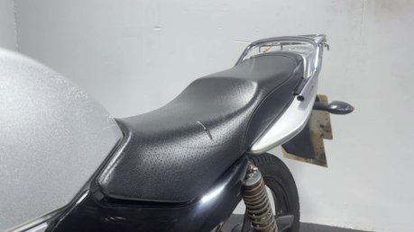 Yamaha YBR 125 2010 26K RUNNING PROJECT BIKE COMMUTER LEARNER BIKE 125CC 30