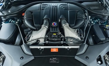 BMW Alpina B5 Touring 54