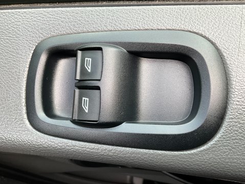Ford Transit 350 LIMITED P/V ECOBLUE 36
