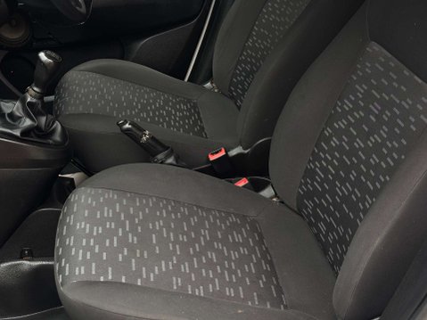 Vauxhall Combo 1.2 Combo 2000 CDTi 28