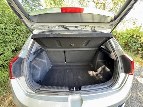 Kia Ceed 1. GREAT VALUE FOR MONEY 12