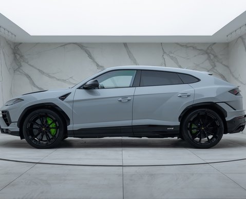 Lamborghini Urus S
