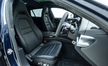 Porsche Panamera Turbo S E-Hybrid Sport Turismo 10