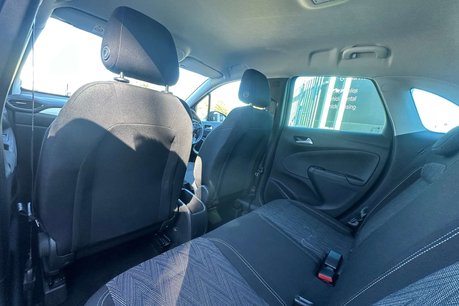 Vauxhall Crossland X 1.2 SRi Nav SUV 5dr Petrol Manual Euro 6 (s/s) (83 ps) 18