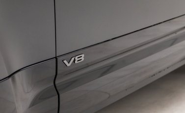 Land Rover Defender 90 V8 Carpathian Edition 19