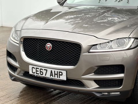 Jaguar F-Pace 2.0 F-PACE Portfolio AWD D 4WD 5dr 38