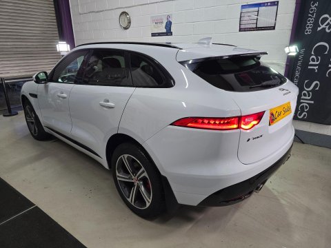 Jaguar F-Pace 3.0 D300 V6 S Auto AWD Euro 6 (s/s) 5dr 7