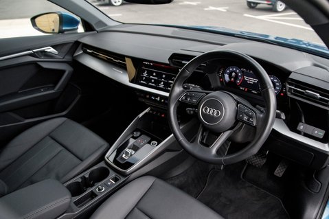 Audi A3 SPORTBACK TFSI SPORT MHEV 4