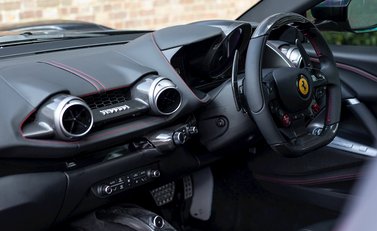 Ferrari 812 Superfast 14