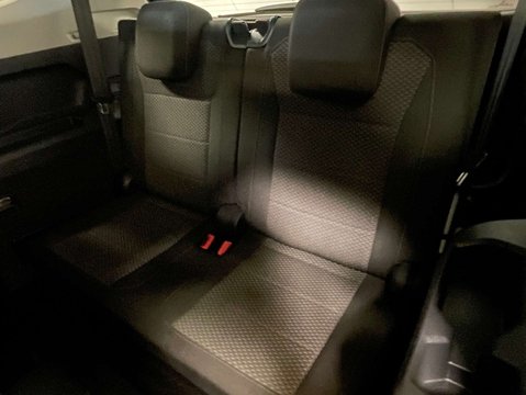 Volkswagen Tiguan 2.0 Tiguan Allspace SE Nav TDI 4Motion Semi-Auto 4WD 5dr 40