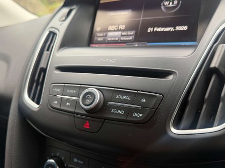 Ford Focus 1.0 Focus Zetec 5dr 19