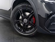 Mercedes-Benz GLA 2.0 GLA220d AMG Line (Premium Plus) SUV 5dr Diesel 8G-DCT 4MATIC Euro 6 (s/ 2