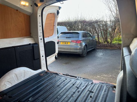 Peugeot Partner 1.6 Partner SE L1 Blue HDi 25