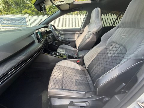 Volkswagen Golf R-LINE ETSI DSG 53