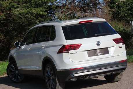 Volkswagen Tiguan 2.0 TDI BlueMotion Tech SEL DSG 4Motion Euro 6 (s/s) 5dr 6