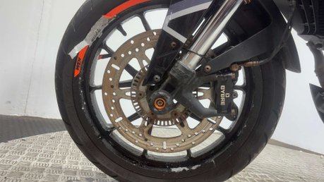 KTM Duke 2018 26K RUNNING PROJECT BIKE SPARES OR REPAIR 125CC NAKED 21