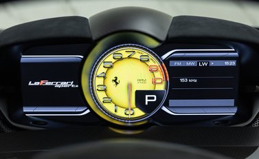 Ferrari LaFerrari Aperta 37