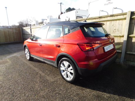 SEAT Arona 1.0 TSI SE TECHNOLOGY 5 Dr 6