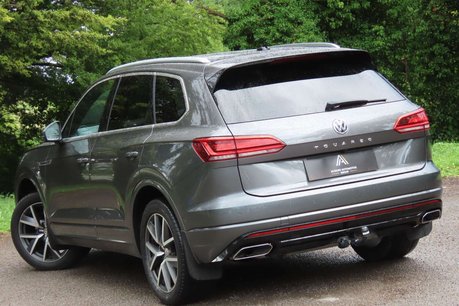 Volkswagen Touareg 3.0 TDI V6 R-Line Tiptronic 4Motion Euro 6 (s/s) 5dr 7