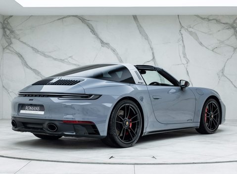 Porsche 911 Targa 4 GTS (992) 26