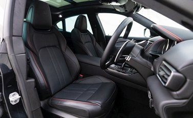 Maserati Levante GranSport Sportivo X Special Edition 10