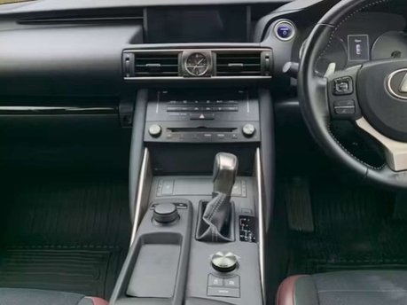 Lexus Is 2.5 300h Sport Saloon 4dr Petrol Hybrid E-CVT Euro 6 (s/s) (223 ps) 25