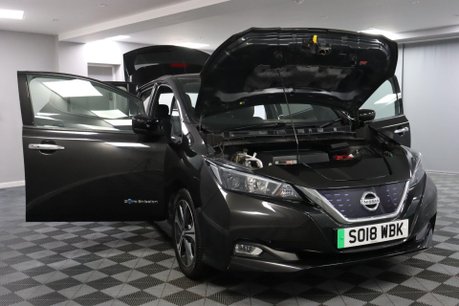 Nissan LEAF LAUNCH EDITION 15