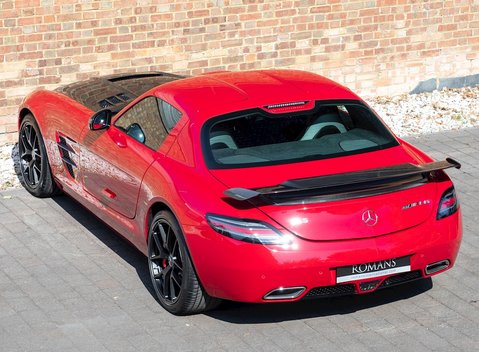 Mercedes-Benz SLS AMG GT Final Edition 11