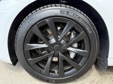 Tesla Model 3 Saloon 4dr Electric Auto RWD (241 bhp) 18
