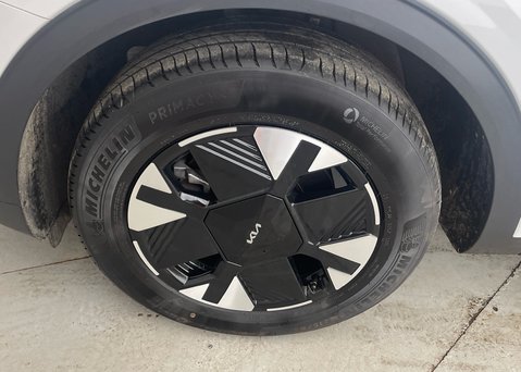 Kia Sportage 1.6 T-GDi HEV PURE 17