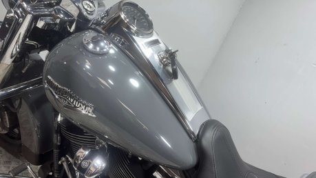 Harley-Davidson Touring 1745 FLHR ROADKING 2017 8K CUSTOM BAGGER MOT 1 OFF BIKE 29