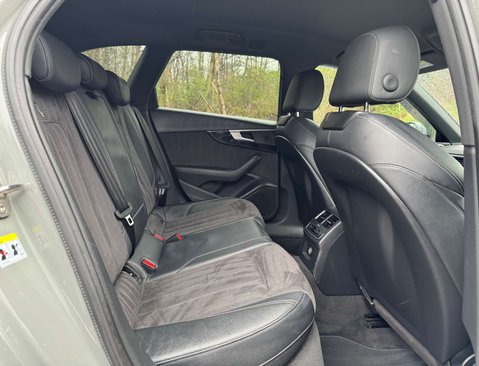 Audi A4 1.4 A4 Black Edition TFSI 5dr 34