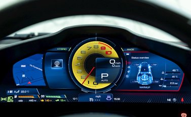 Ferrari SF90 Stradale 15