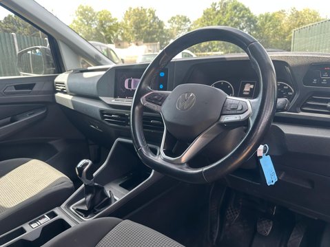 Volkswagen Caddy C20 TDI COMMERCE PRO 9