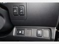 Nissan Navara 2.3 Navara Tekna dCi Auto 4WD 5dr 48