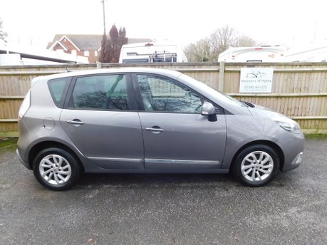 Renault Scenic DYNAMIQUE TOMTOM ENERGY 1.5 DCI S/S 5Dr 3