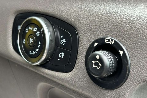 Ford Transit 350 L2 H2 Trend 130 ps Panel Van - Sat Nav 33