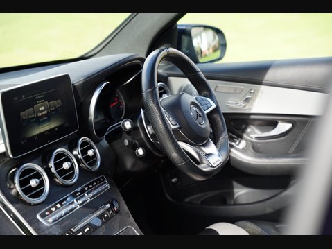 Mercedes-Benz GLC 4.0 GLC63 V8 BiTurbo AMG (Premium) SpdS MCT 4MATIC+ Euro 6 (s/s) 5dr 32