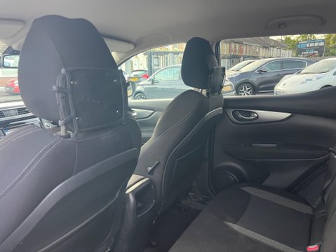 Nissan Qashqai 1.2 DIG-T N-Connecta XTRON Euro 6 (s/s) 5dr 26