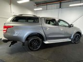 Mitsubishi L200 2.4 L200 Barbarian DI-D 4WD 4