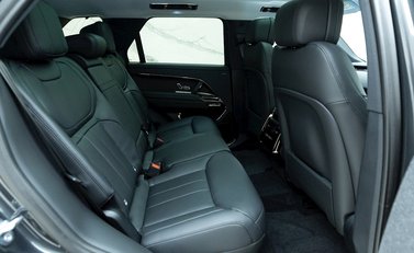 Land Rover Range Rover Sport P440e Dynamic SE 13