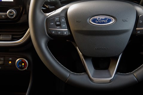 Ford Fiesta TITANIUM MHEV 18