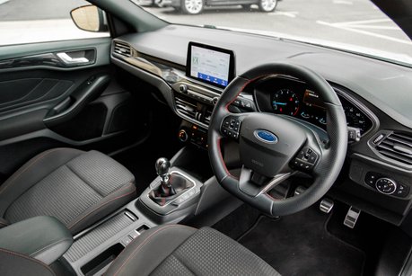 Ford Focus ST-LINE EDITION MHEV