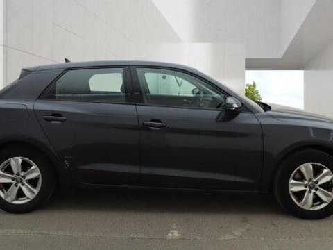 Audi A1 1.0 TFSI 30 SE Sportback Euro 6 (s/s) 5dr 9